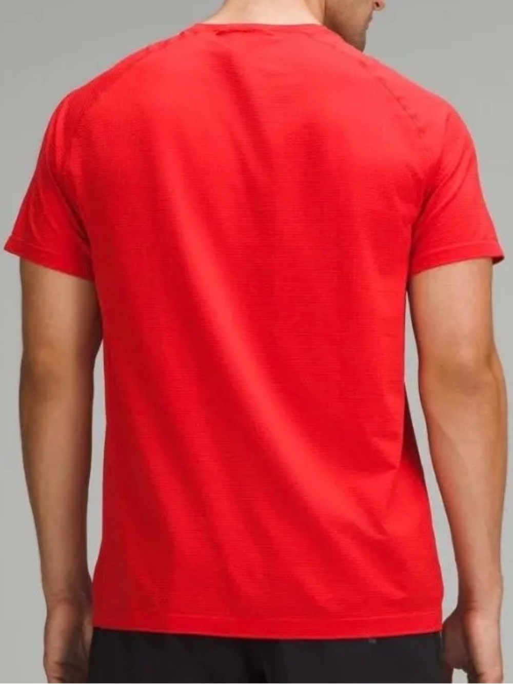 Lululemon Men’s Metal Vent Tech Short-Sleeve Shirt Size Large